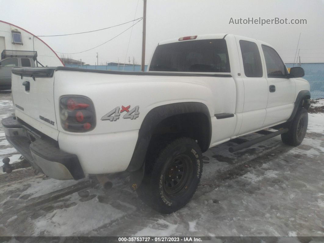 2003 Chevrolet Silverado 1500   White vin: 1GCEK19V53Z313078