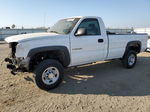 2003 Chevrolet Silverado C2500 Heavy Duty White vin: 1GCHC24UX3E158517