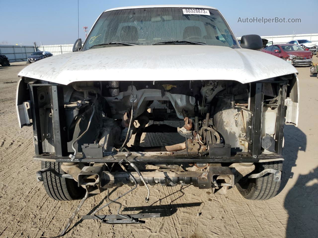 2003 Chevrolet Silverado C2500 Heavy Duty White vin: 1GCHC24UX3E158517