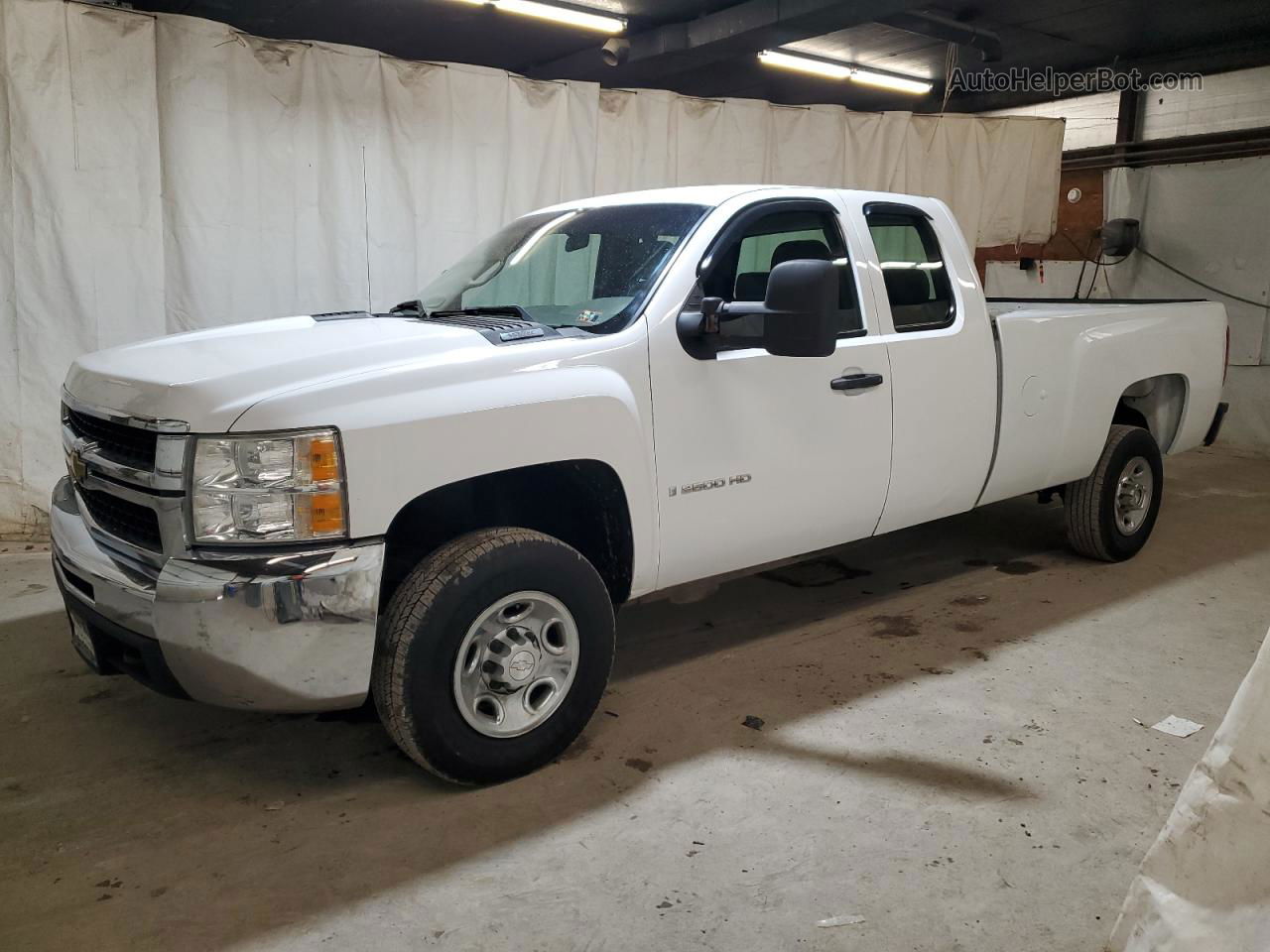 2008 Chevrolet Silverado C2500 Heavy Duty Белый vin: 1GCHC29K78E209969