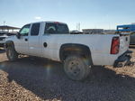 2003 Chevrolet Silverado K2500 Heavy Duty White vin: 1GCHK29123E288096