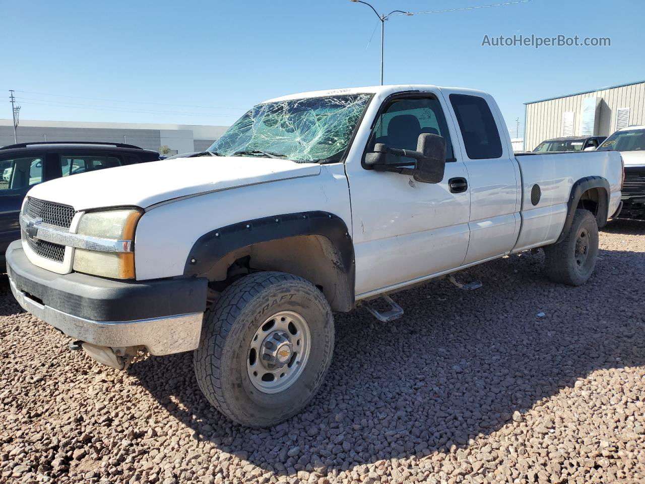 2003 Chevrolet Silverado K2500 Heavy Duty White vin: 1GCHK29123E288096