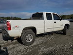 2003 Chevrolet Silverado K2500 Heavy Duty White vin: 1GCHK29183E227707