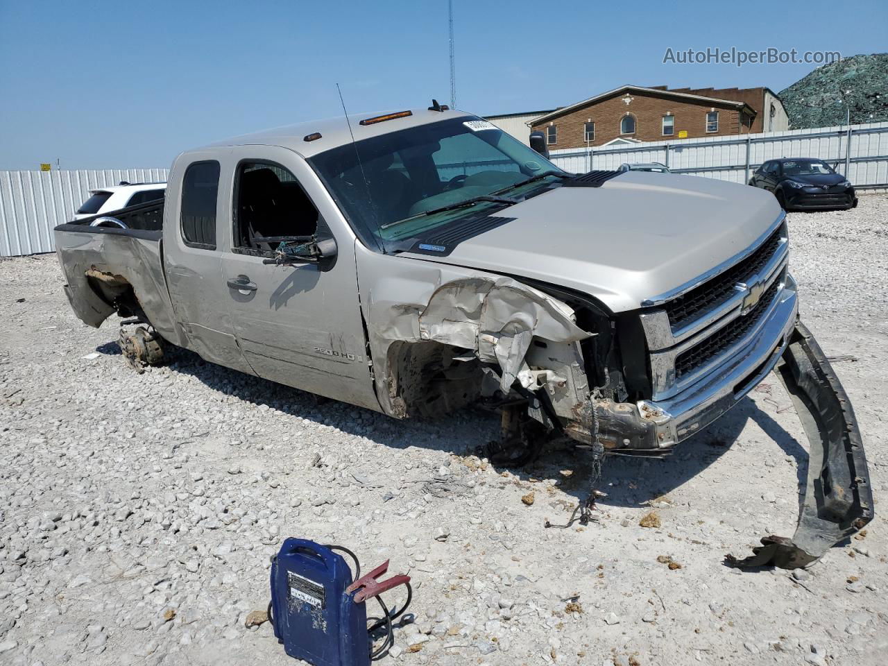 2008 Chevrolet Silverado K2500 Heavy Duty Silver vin: 1GCHK29628E217709