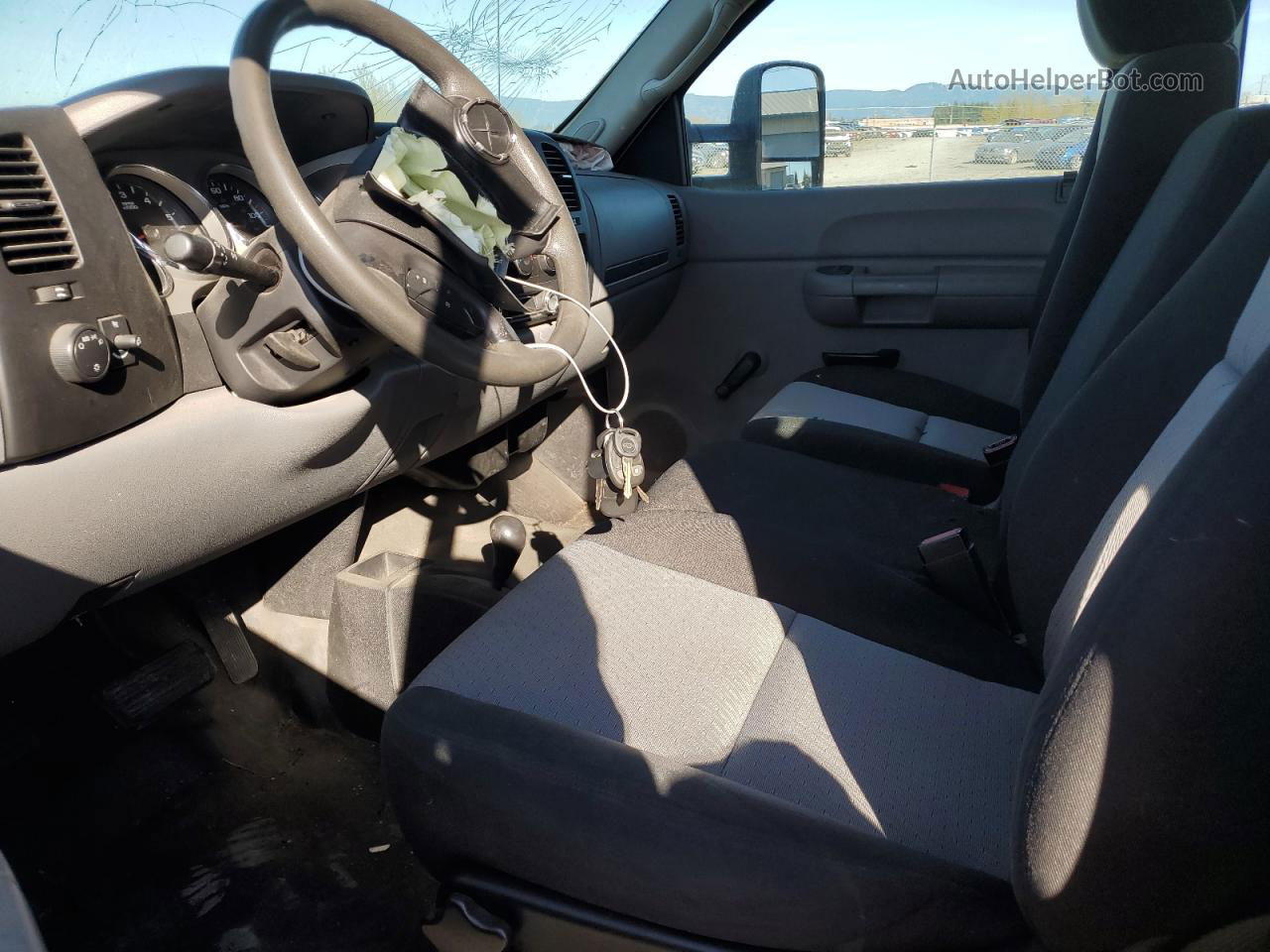 2008 Chevrolet Silverado K2500 Heavy Duty White vin: 1GCHK29K68E109672