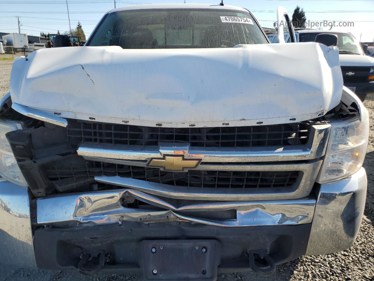 2008 Chevrolet Silverado K2500 Heavy Duty White vin: 1GCHK29K68E109672