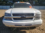 2003 Chevrolet Silverado K2500 Heavy Duty White vin: 1GCHK29U63E166609