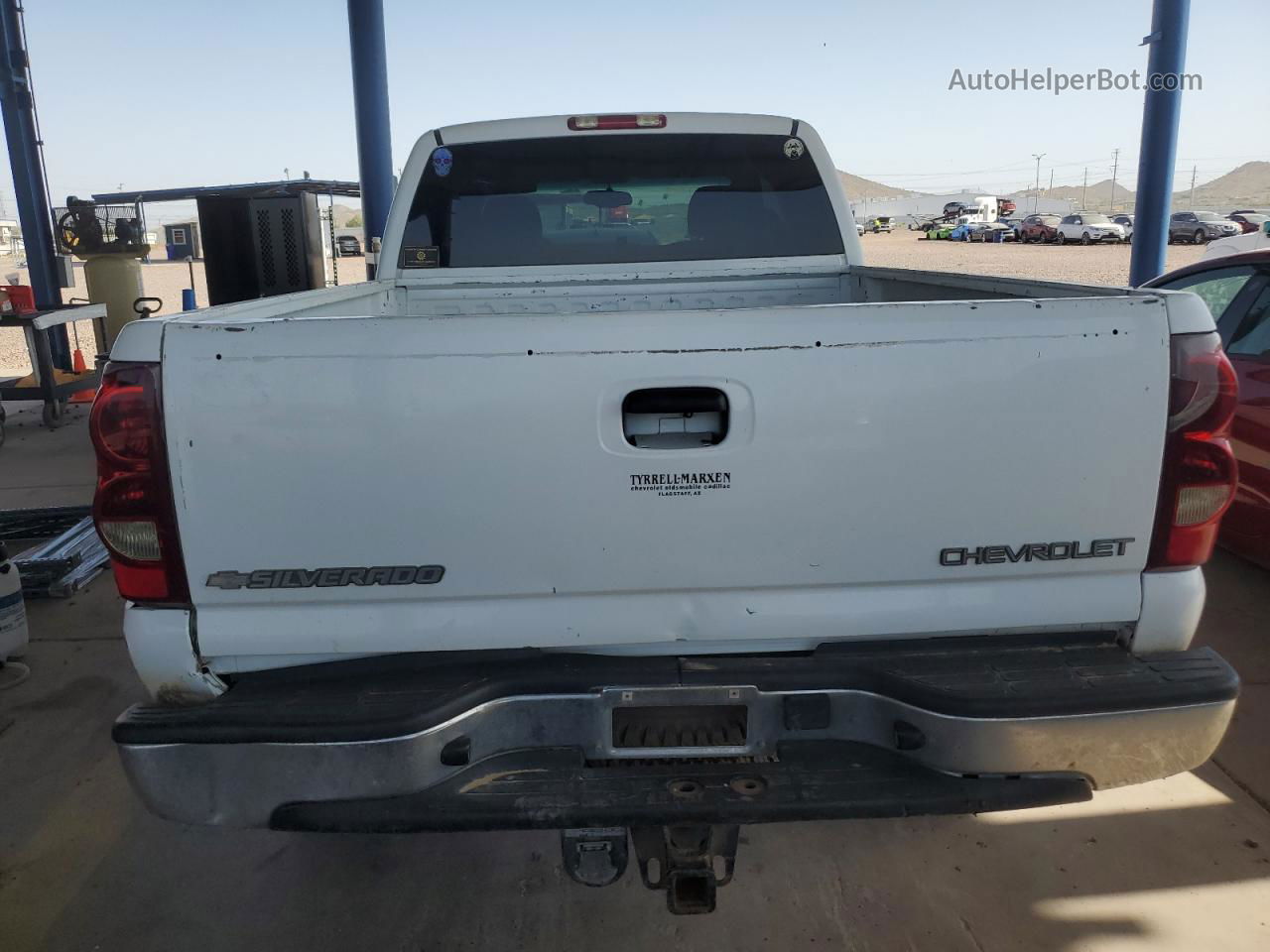 2003 Chevrolet Silverado K2500 Heavy Duty Белый vin: 1GCHK29U93E146208