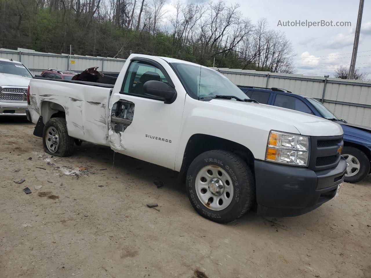 2013 Chevrolet Silverado C1500 White vin: 1GCNCPEX7DZ413451