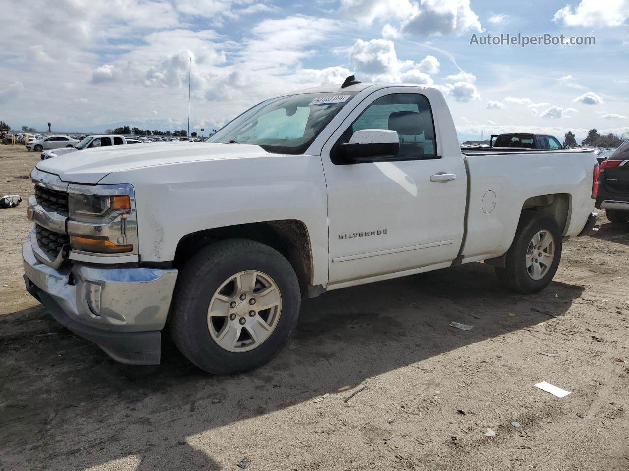 2018 Chevrolet Silverado C1500 Lt White vin: 1GCNCREC5JZ227153