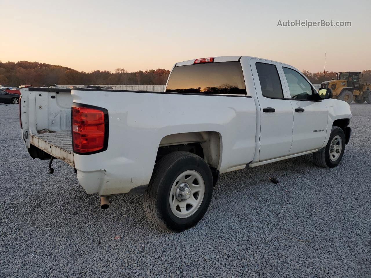 2018 Chevrolet Silverado C1500 White vin: 1GCRCNEC8JZ340380