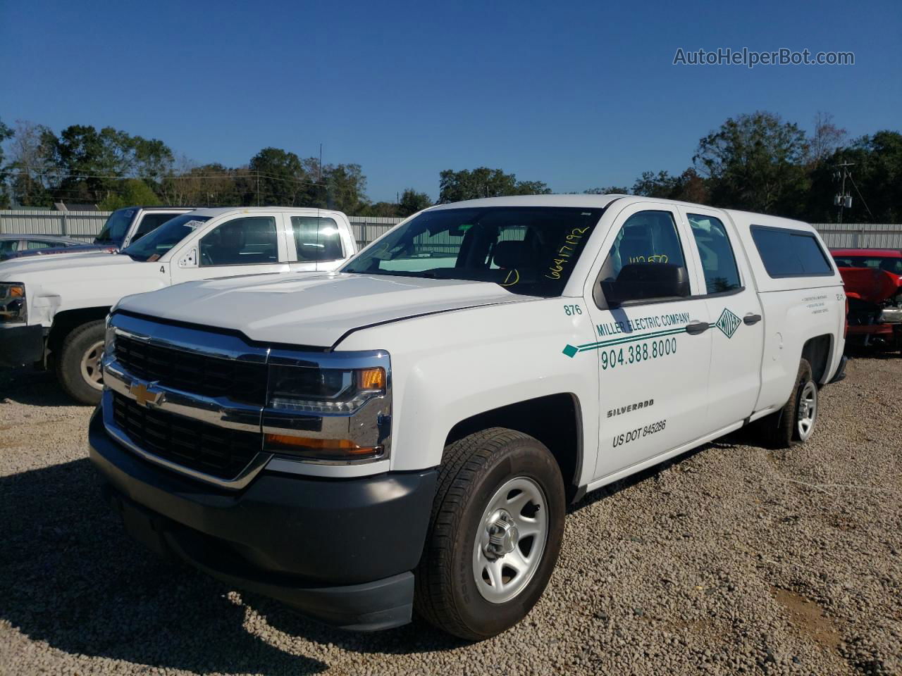 2018 Chevrolet Silverado C1500 Белый vin: 1GCRCNEH8JZ209199