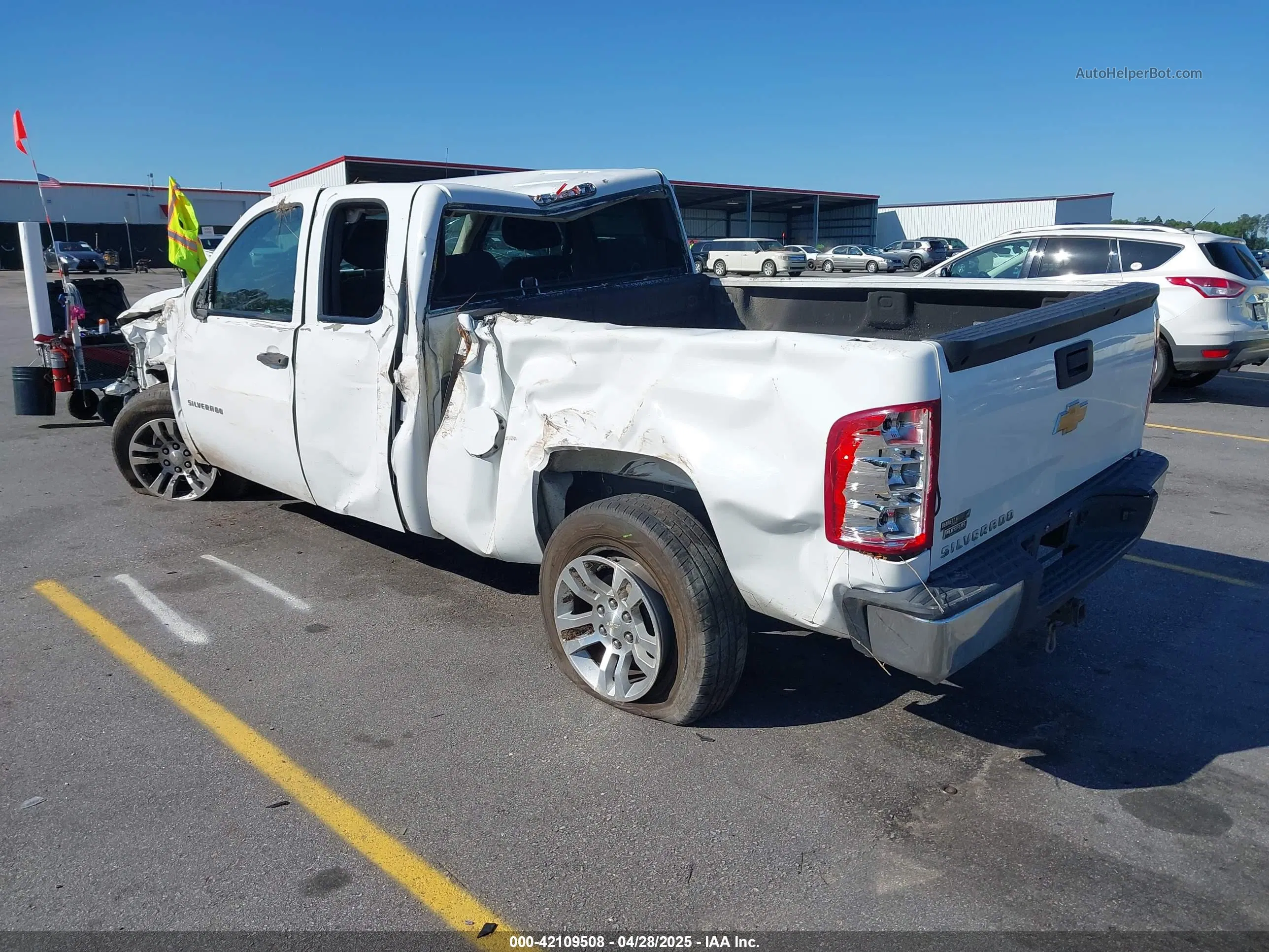 2012 Chevrolet Silverado 1500 Work Truck White vin: 1GCRCPEAXCZ102687