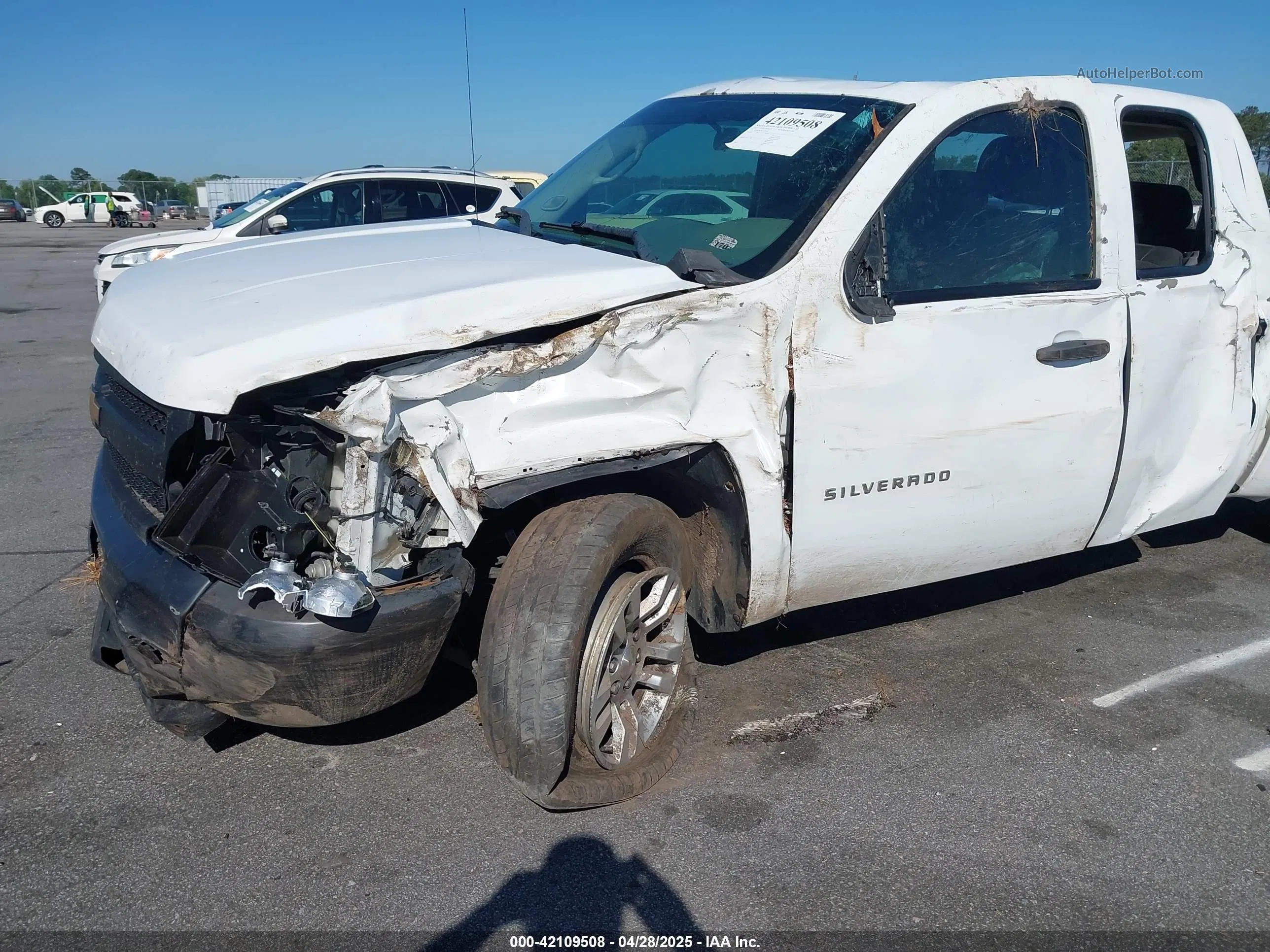 2012 Chevrolet Silverado 1500 Work Truck White vin: 1GCRCPEAXCZ102687