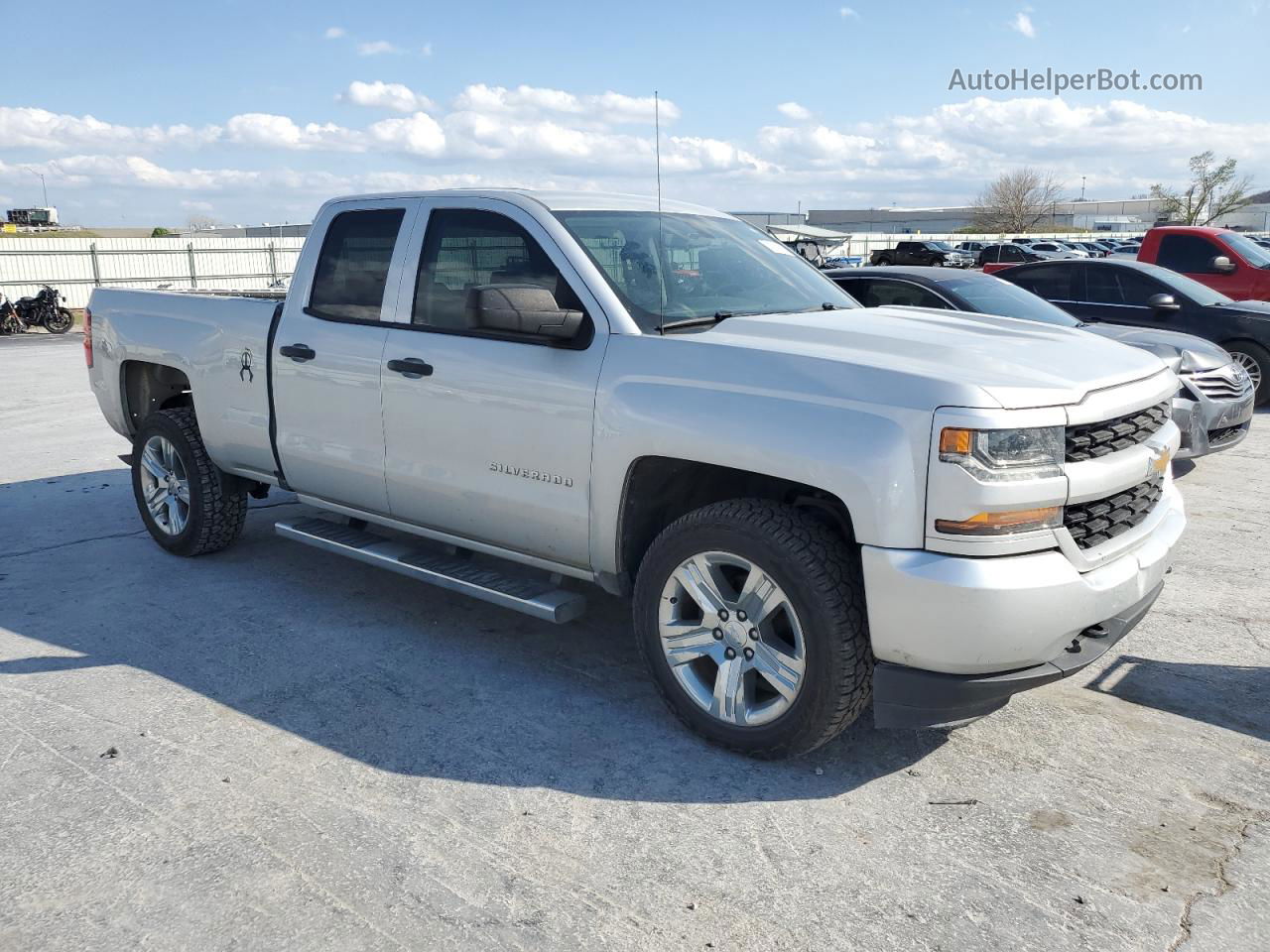 2016 Chevrolet Silverado C1500 Custom Серебряный vin: 1GCRCPEH0GZ388441