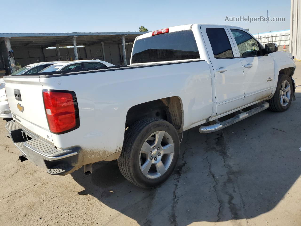 2018 Chevrolet Silverado C1500 Lt White vin: 1GCRCREC0JZ265620