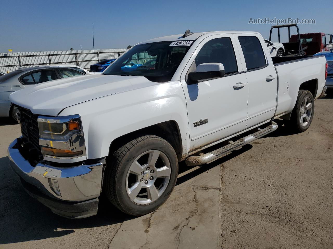 2018 Chevrolet Silverado C1500 Lt White vin: 1GCRCREC0JZ265620