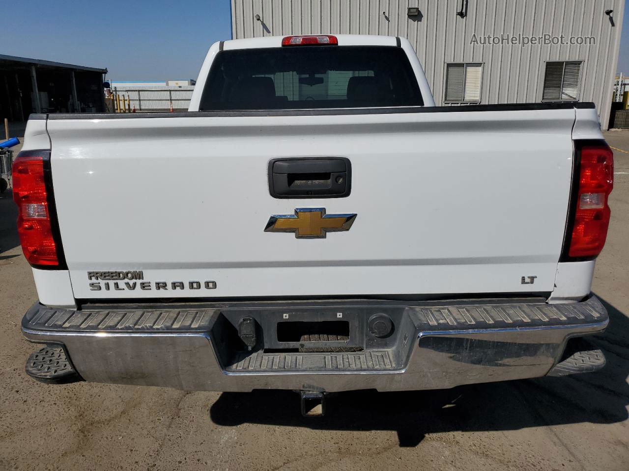 2018 Chevrolet Silverado C1500 Lt White vin: 1GCRCREC0JZ265620