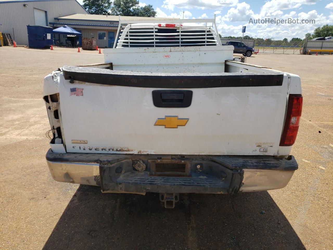 2012 Chevrolet Silverado K1500 White vin: 1GCRKPE05CZ117124