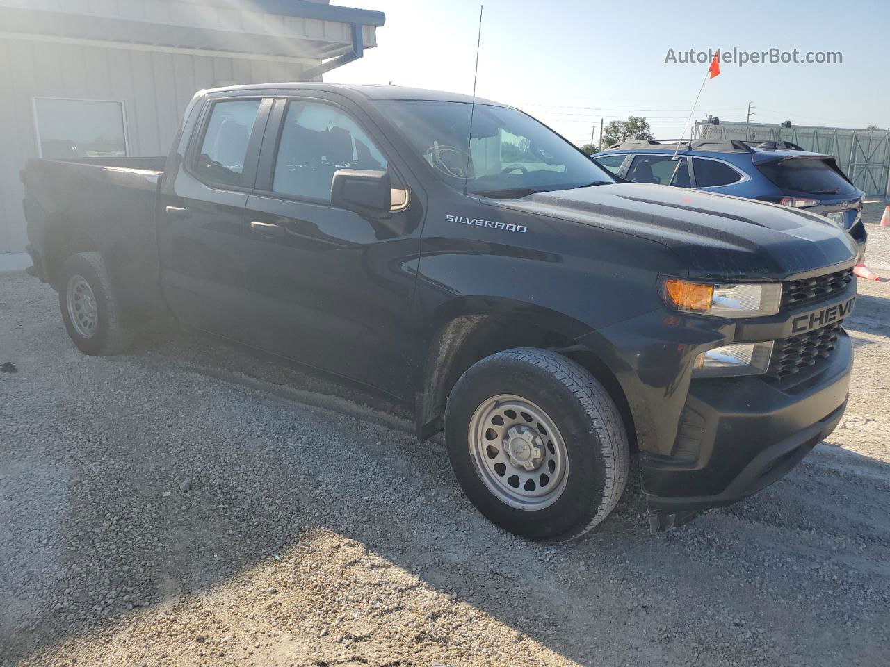 2019 Chevrolet Silverado C1500 Черный vin: 1GCRWAEH0KZ408006