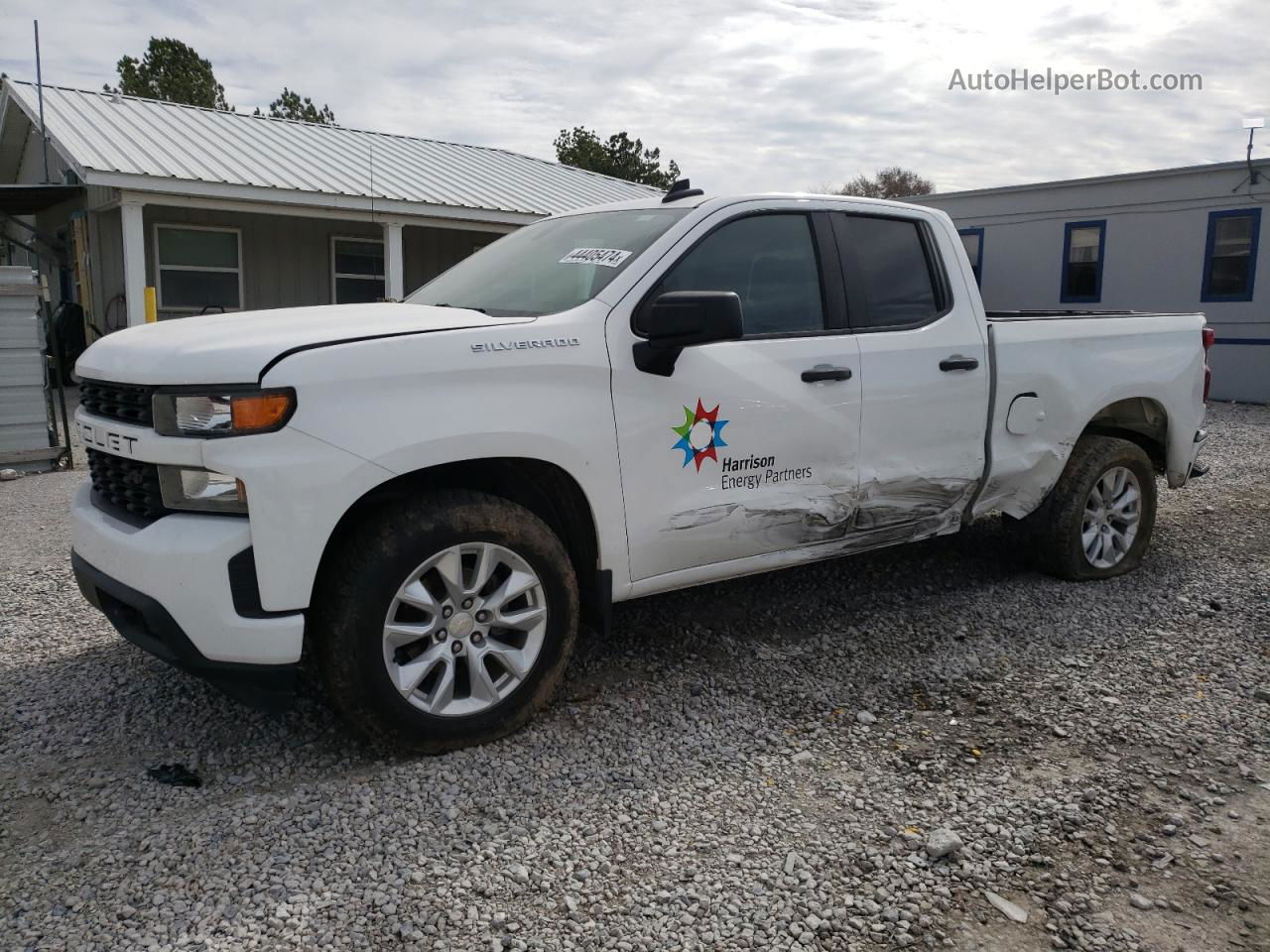 2019 Chevrolet Silverado C1500 Custom White vin: 1GCRWBEF7KZ205120