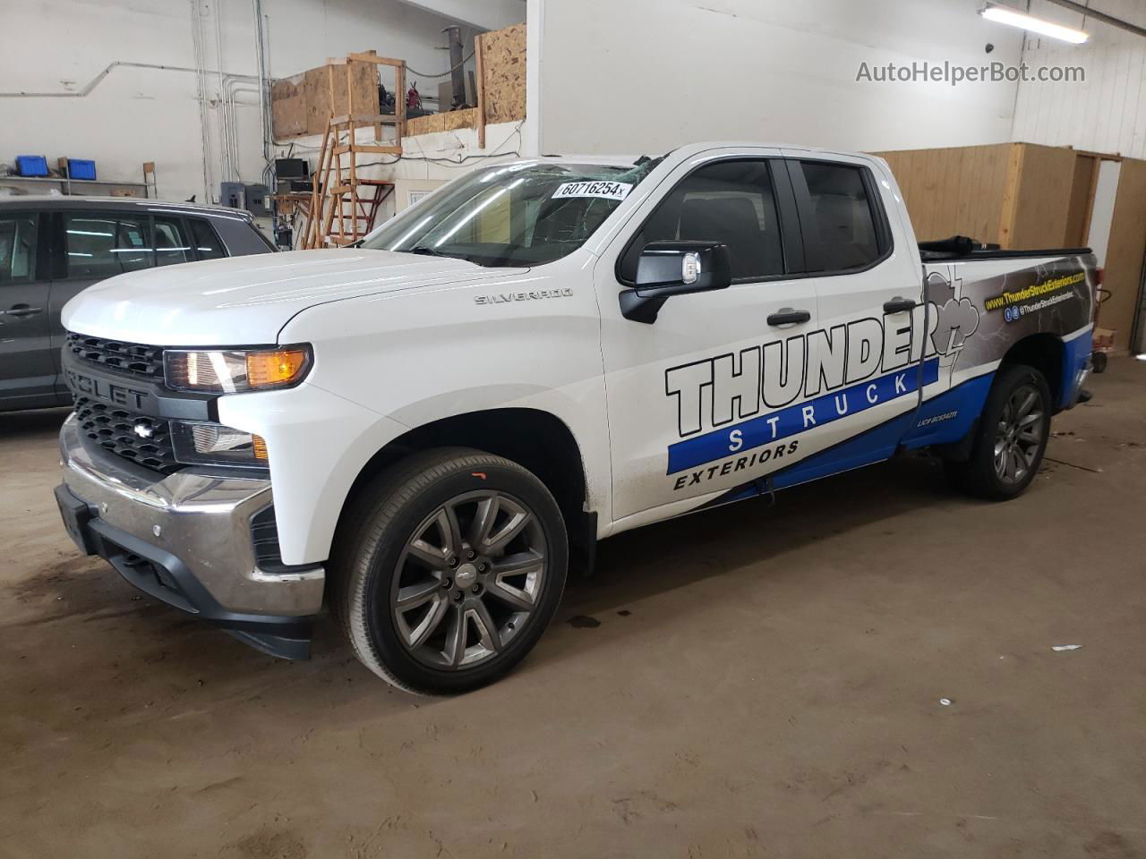 2019 Chevrolet Silverado K1500 White vin: 1GCRYAEH7KZ329653