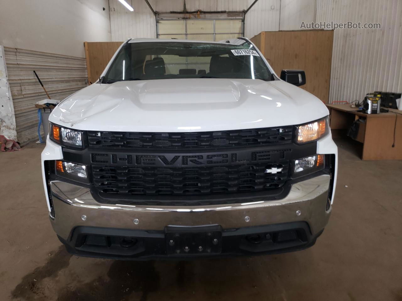 2019 Chevrolet Silverado K1500 Белый vin: 1GCRYAEH7KZ329653