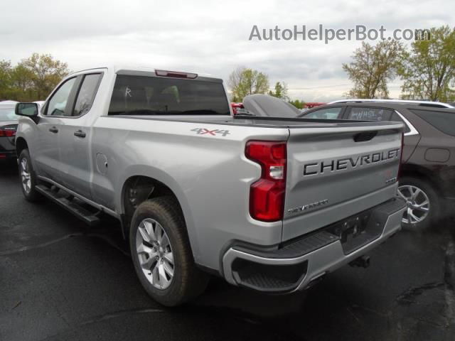 2019 Chevrolet Silverado 1500 Custom Silver vin: 1GCRYBEFXKZ260848