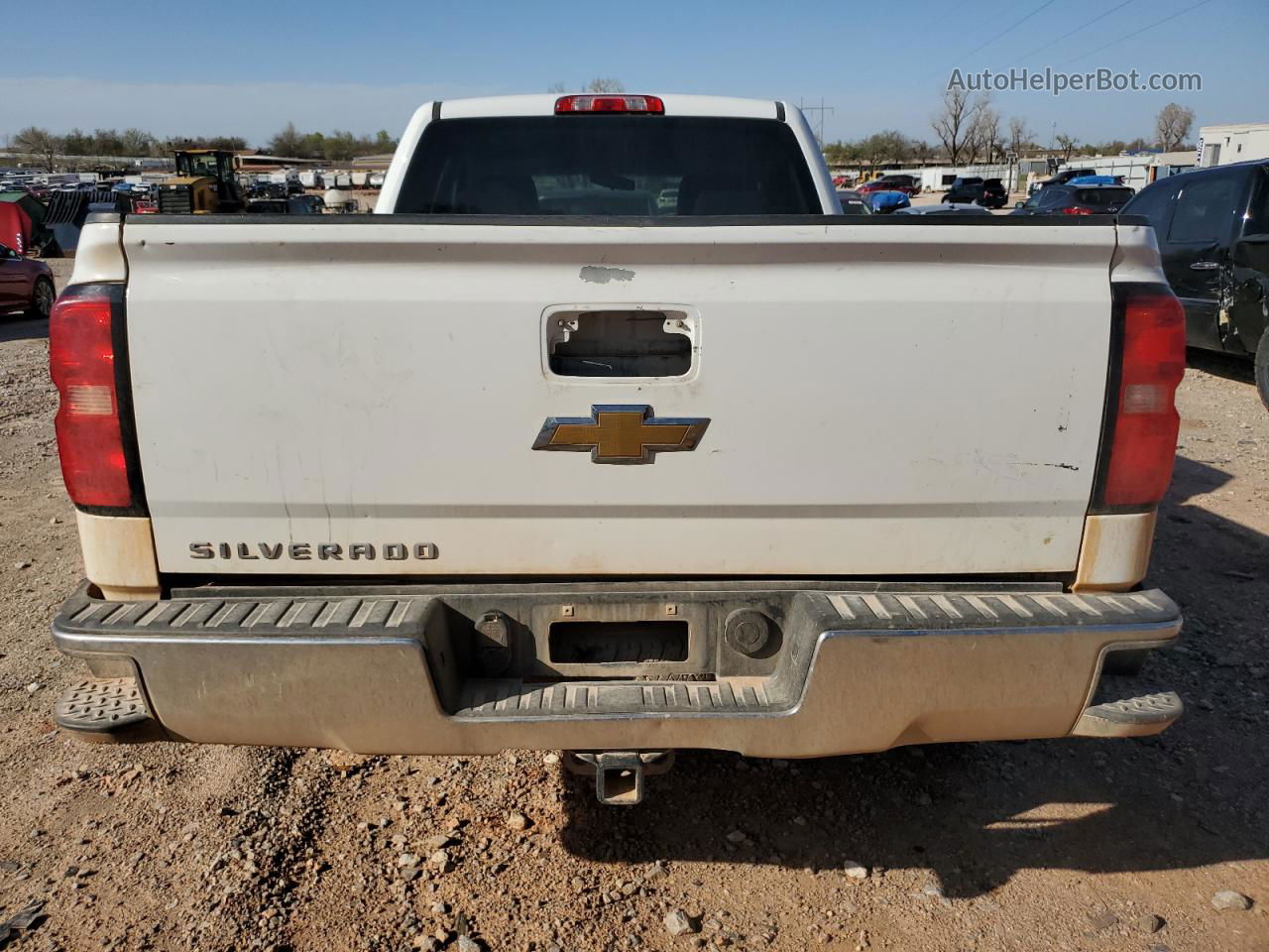 2018 Chevrolet Silverado K1500 Белый vin: 1GCVKNEC0JZ126131