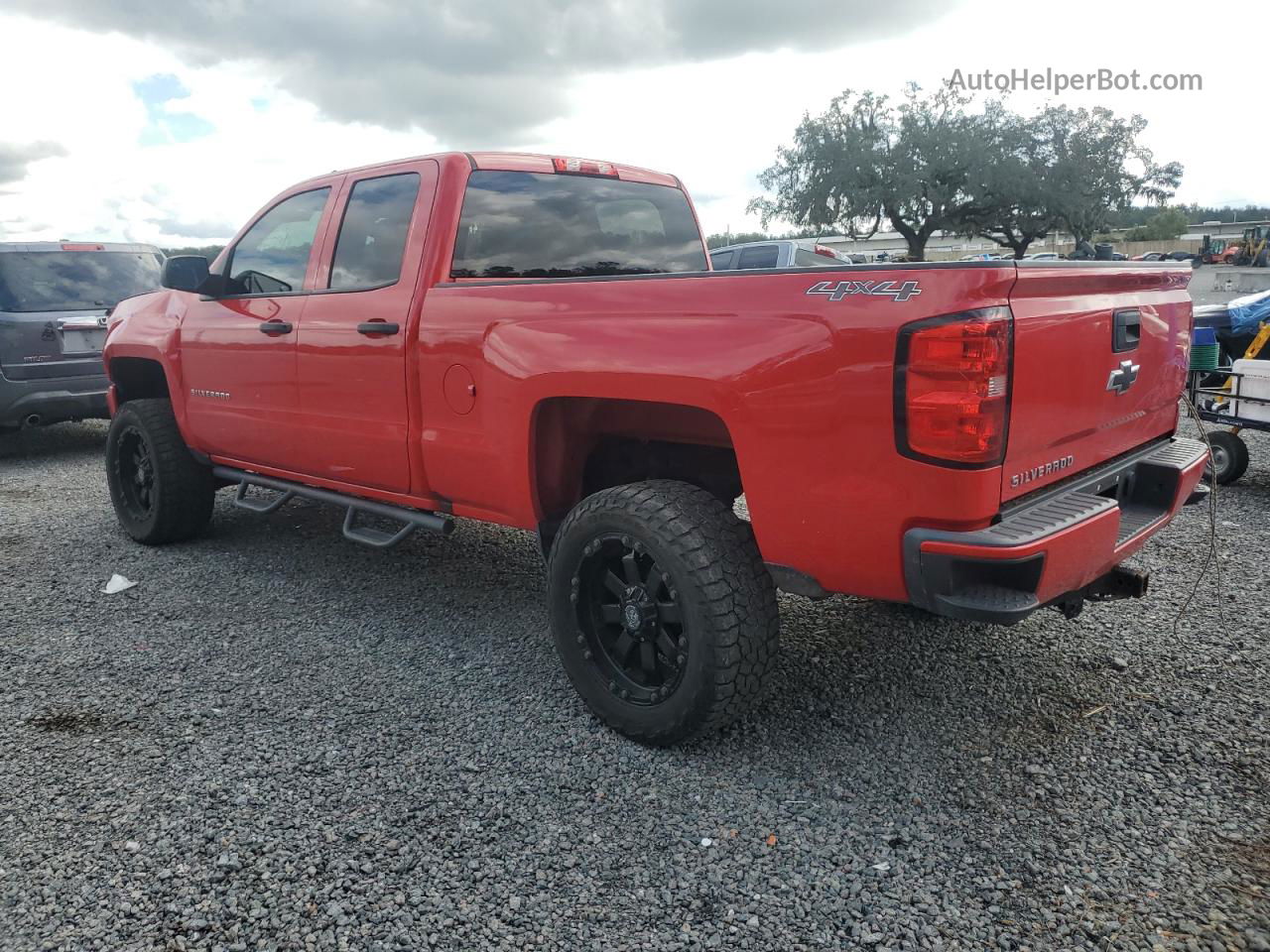 2018 Chevrolet Silverado K1500 Custom Red vin: 1GCVKPEC9JZ115821