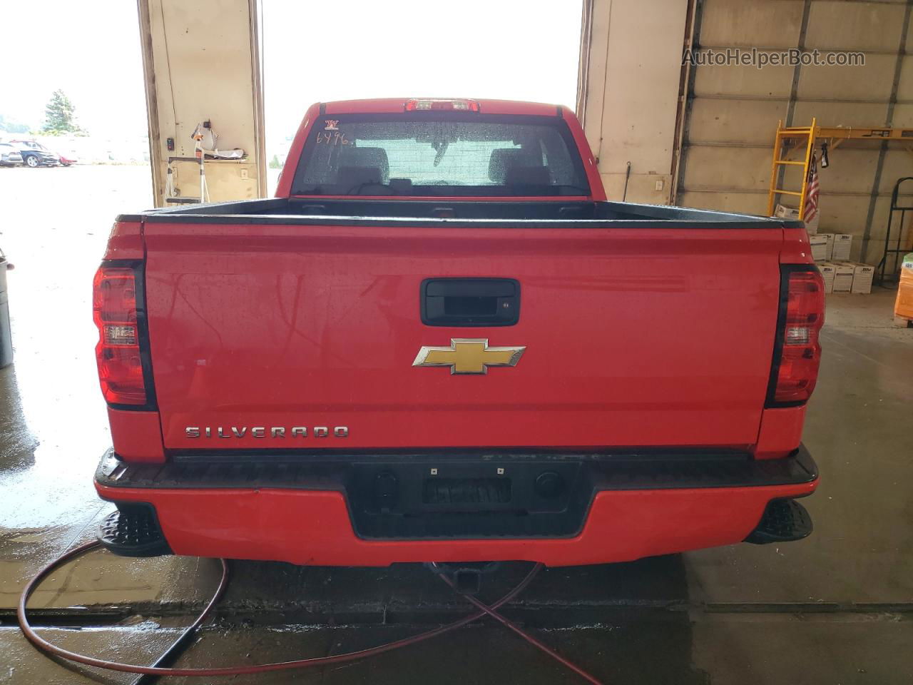 2018 Chevrolet Silverado K1500 Custom Red vin: 1GCVKPEH8JZ376496