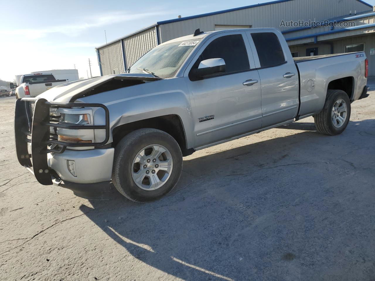 2018 Chevrolet Silverado K1500 Lt Silver vin: 1GCVKREC0JZ145138