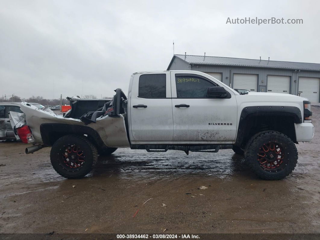 2018 Chevrolet Silverado 1500 2lt Белый vin: 1GCVKREC1JZ329827