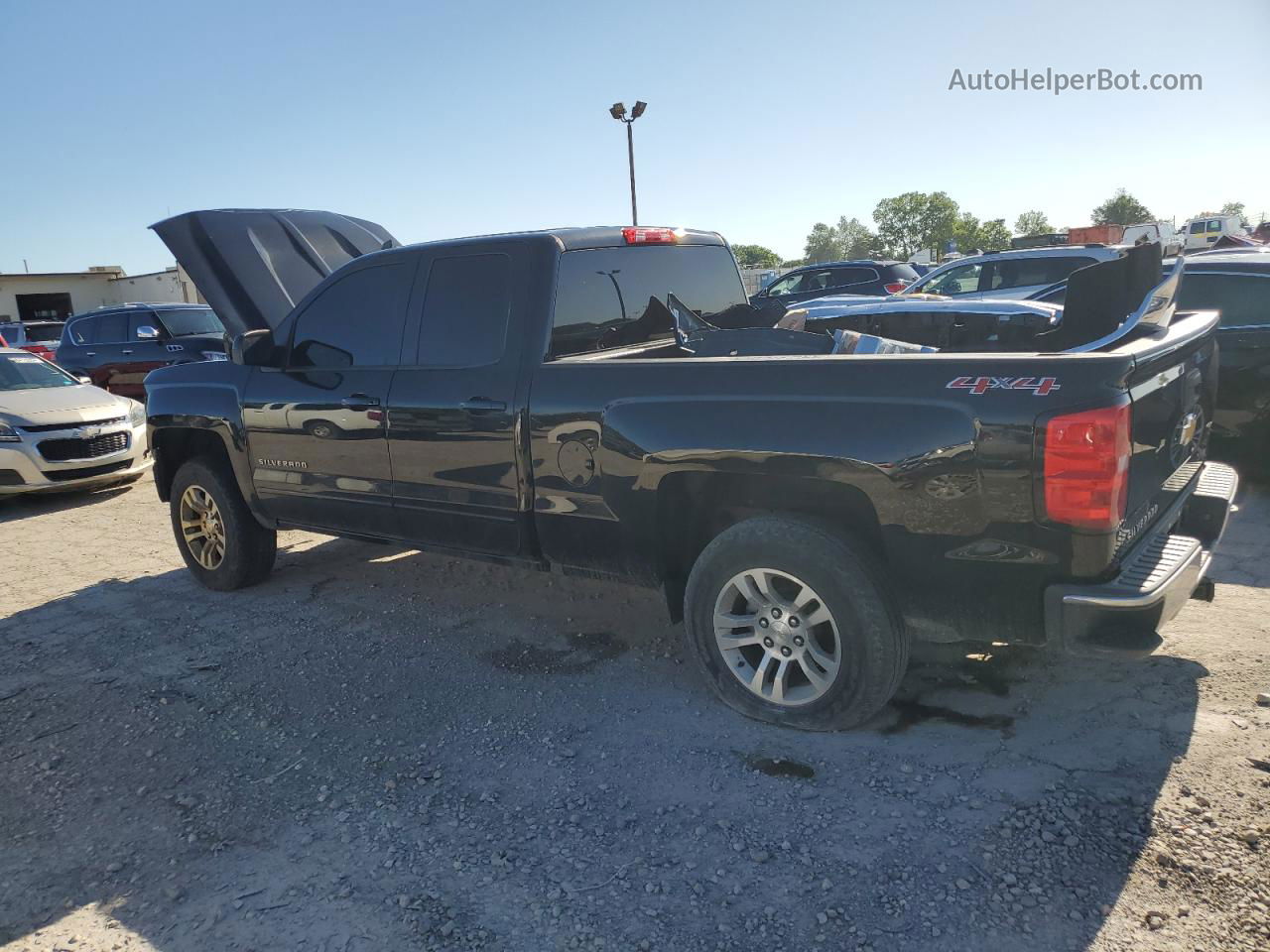 2016 Chevrolet Silverado K1500 Lt Black vin: 1GCVKREC2GZ143657