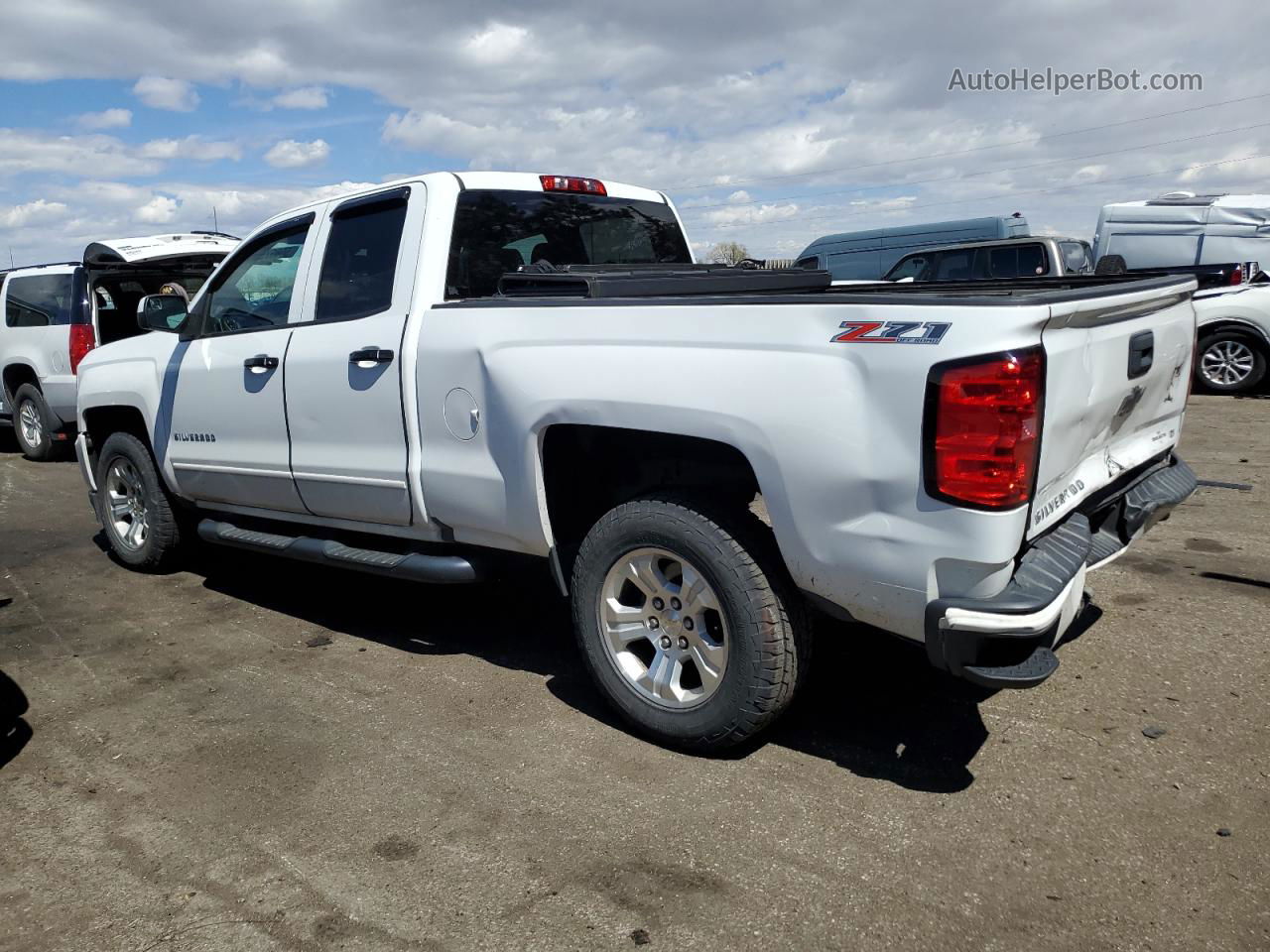 2016 Chevrolet Silverado K1500 Lt White vin: 1GCVKREC3GZ343043