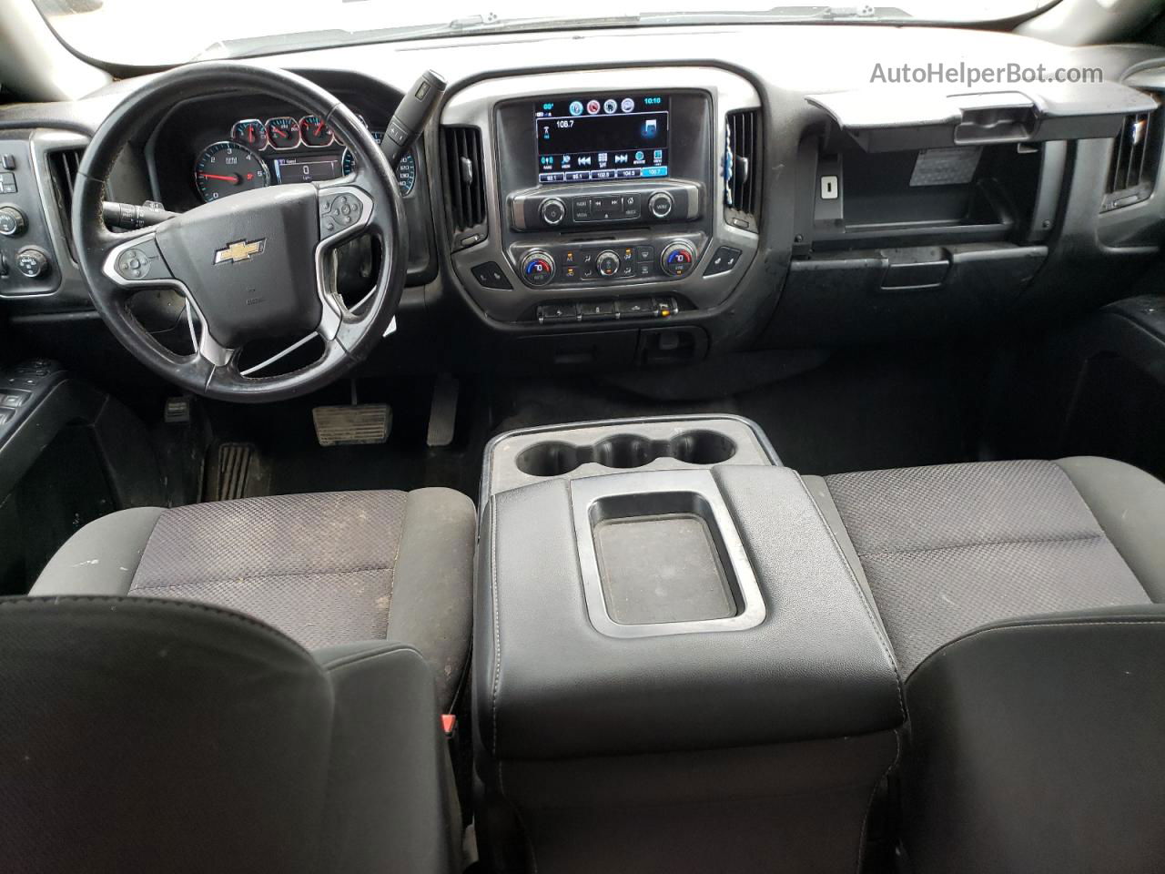 2018 Chevrolet Silverado K1500 Lt White vin: 1GCVKREC3JZ321437