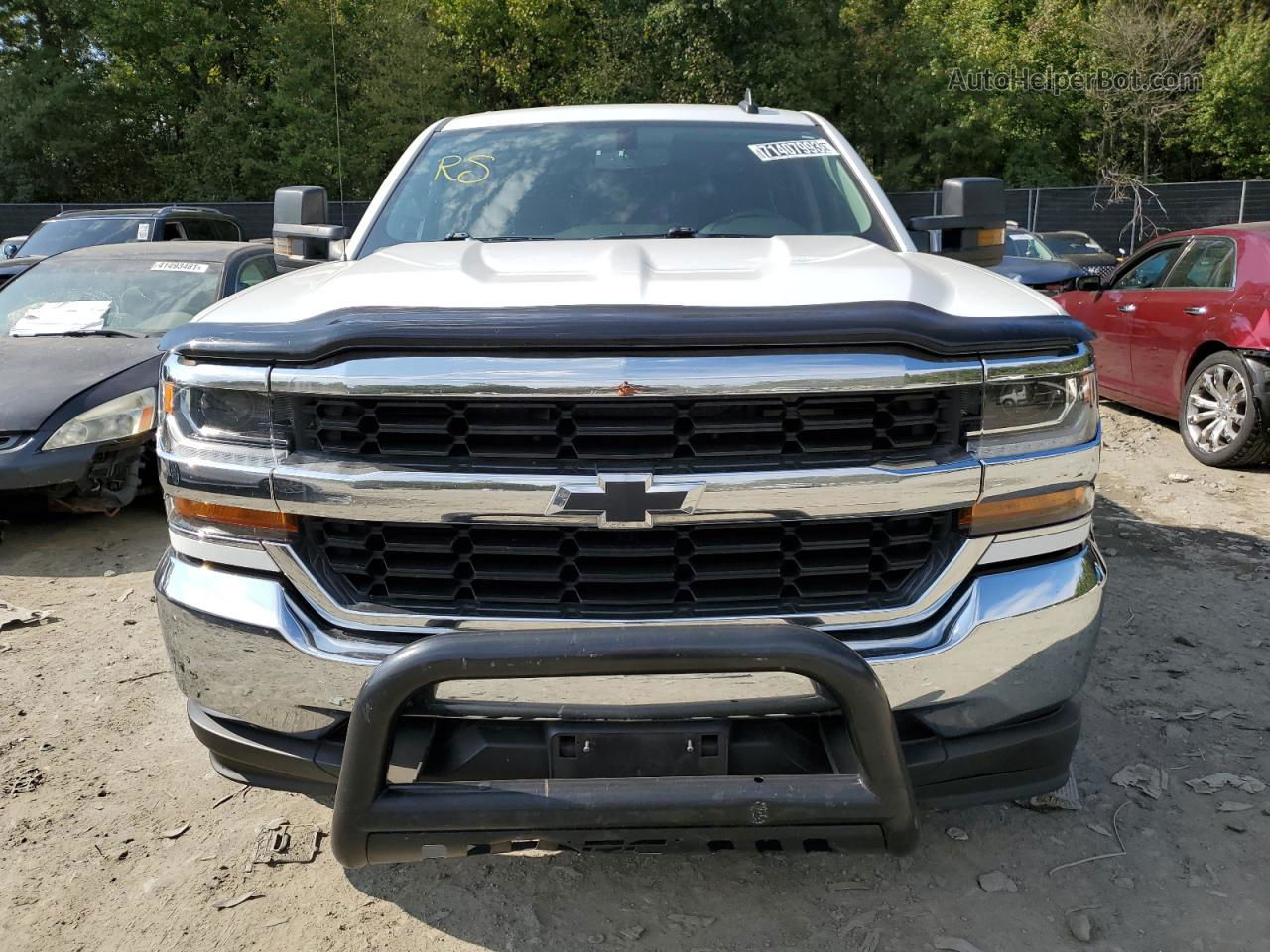 2018 Chevrolet Silverado K1500 Lt White vin: 1GCVKREC3JZ357922