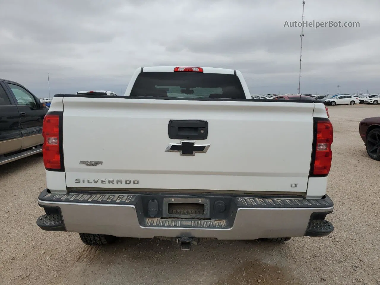 2018 Chevrolet Silverado K1500 Lt White vin: 1GCVKREC7JZ257290