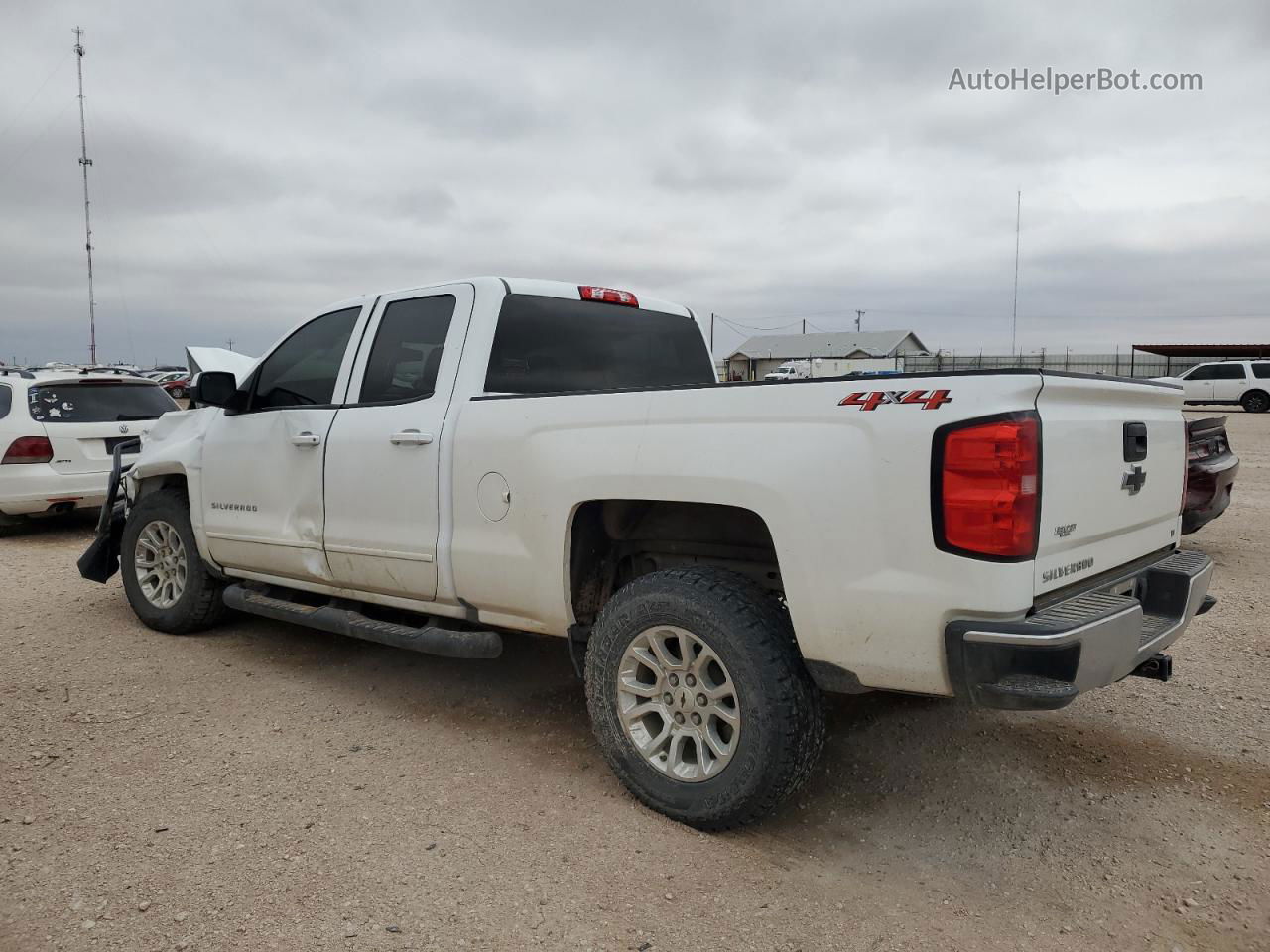 2018 Chevrolet Silverado K1500 Lt White vin: 1GCVKREC7JZ257290