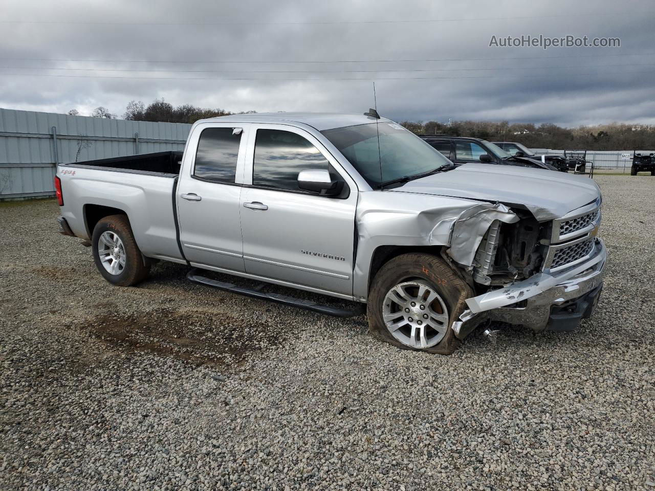 2015 Chevrolet Silverado K1500 Lt Серебряный vin: 1GCVKREC8FZ187838