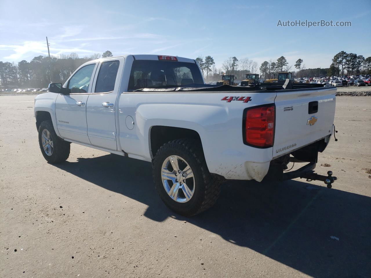 2018 Chevrolet Silverado K1500 Lt White vin: 1GCVKRECXJZ360963