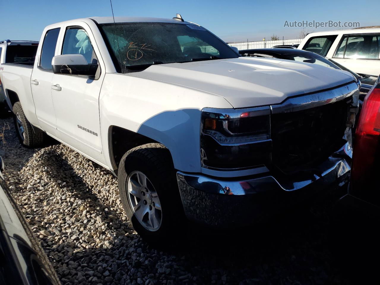 2018 Chevrolet Silverado K1500 Lt Белый vin: 1GCVKREH8JZ310798