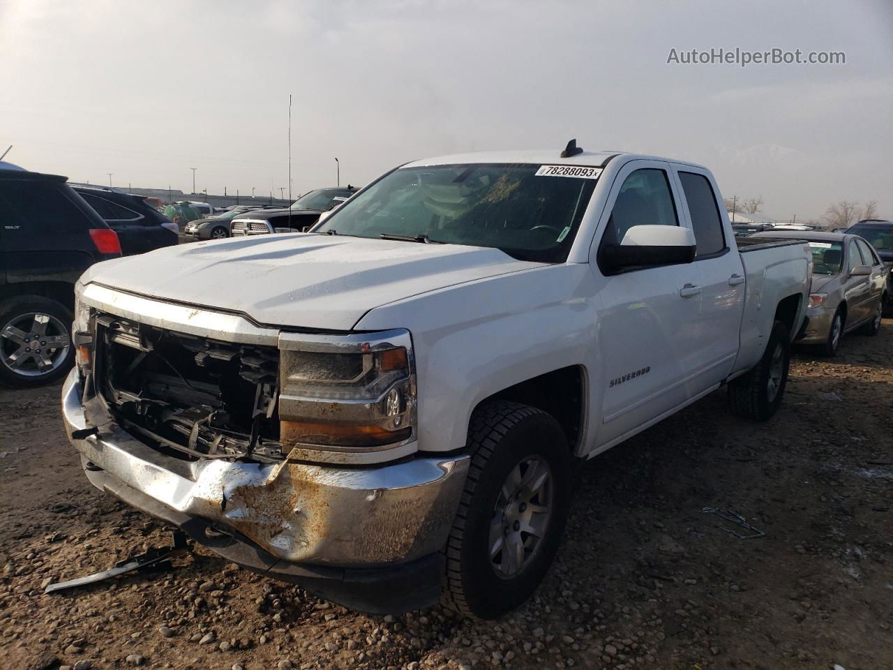 2018 Chevrolet Silverado K1500 Lt White vin: 1GCVKREH8JZ310798