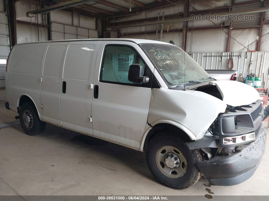 2017 Chevrolet Express 2500 Work Van White vin: 1GCWGAFF4H1188616