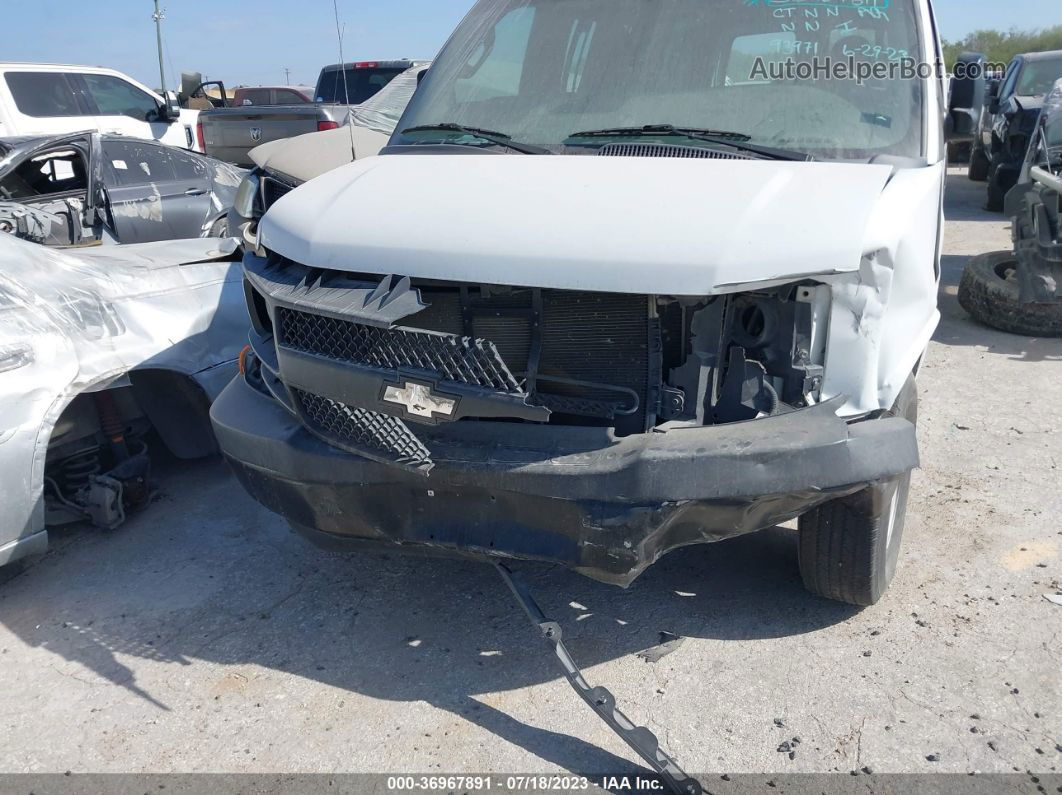 2017 Chevrolet Express Cargo Van   White vin: 1GCWGAFF5H1335932