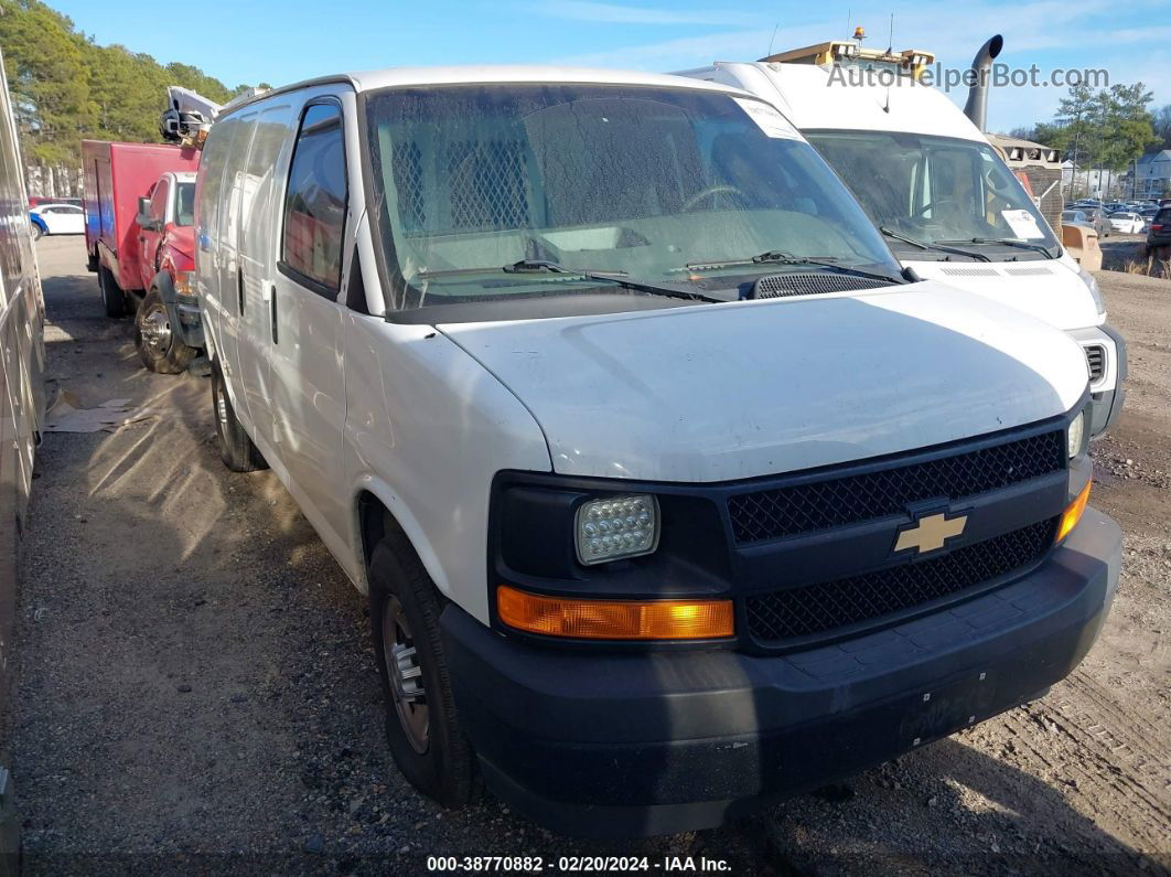 2017 Chevrolet Express 2500 Work Van Белый vin: 1GCWGAFF6H1204198