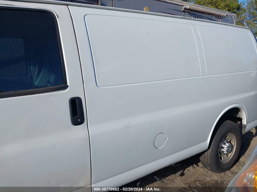 2017 Chevrolet Express 2500 Work Van Белый vin: 1GCWGAFF6H1204198