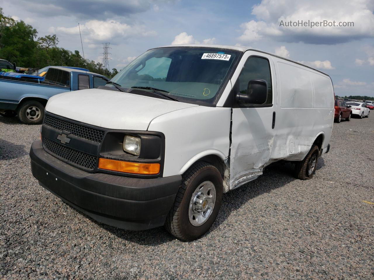 2017 Chevrolet Express G2500  White vin: 1GCWGAFF9H1158740