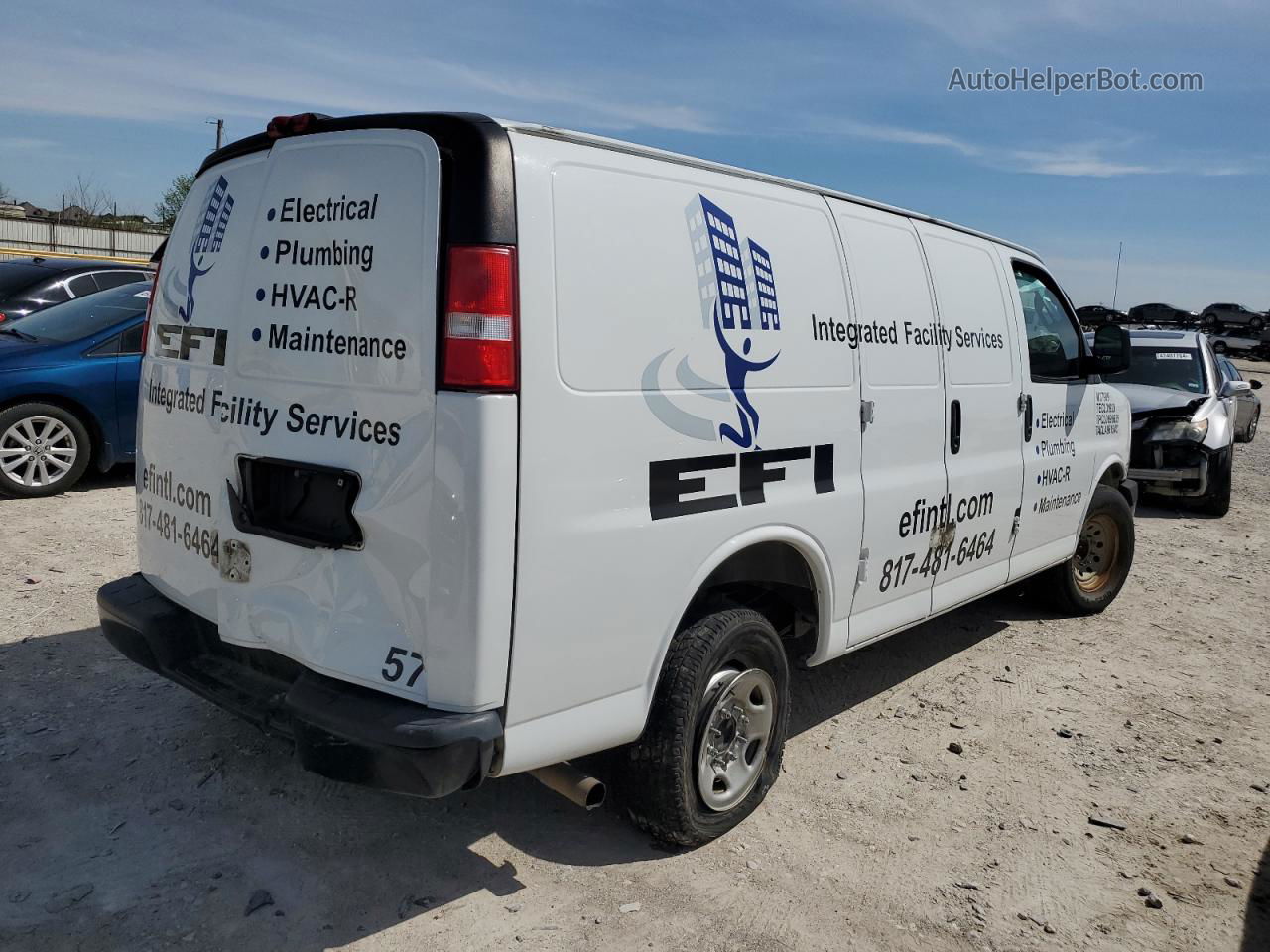 2017 Chevrolet Express G2500  White vin: 1GCWGAFF9H1225126