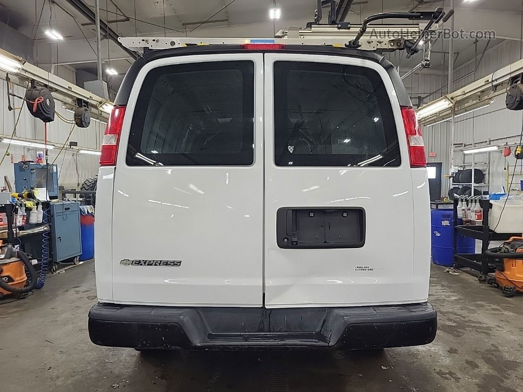 2017 Chevrolet Express 2500 Work Van White vin: 1GCWGAFFXH1245997